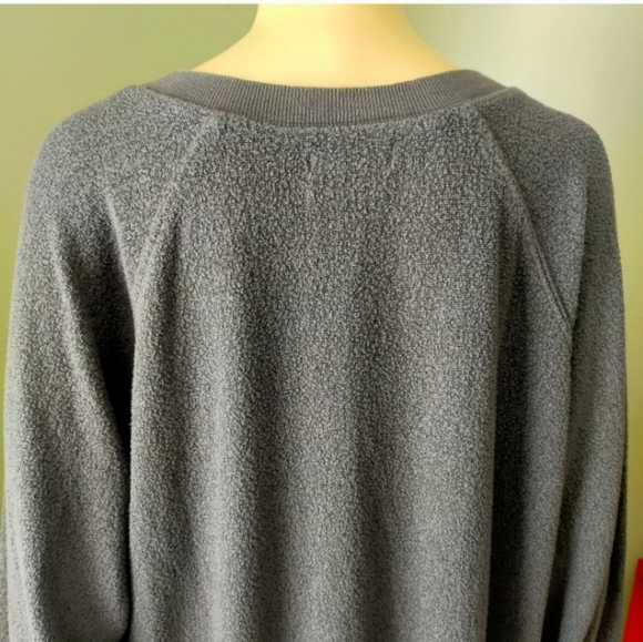 Urban Outfitters sweater Small Gray V Neck Long Sleeves Knit  Oversized - Picture 7 of 13